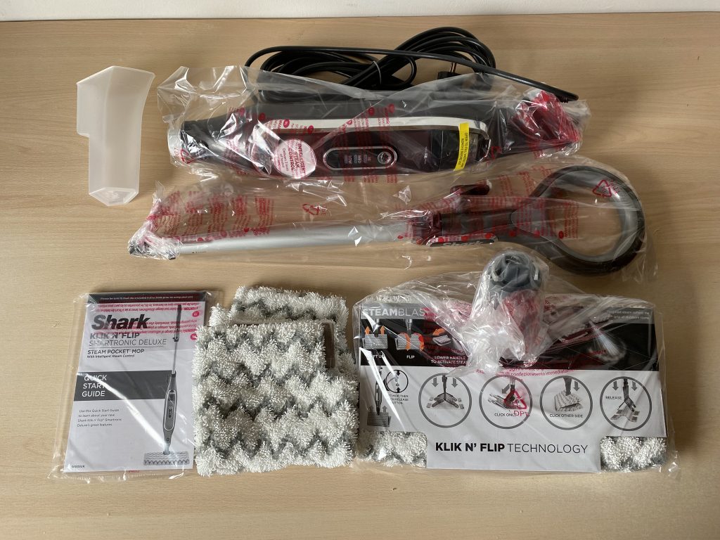 Shark S6003EU Klik n Flip Dampfreiniger ausgepackt 1
