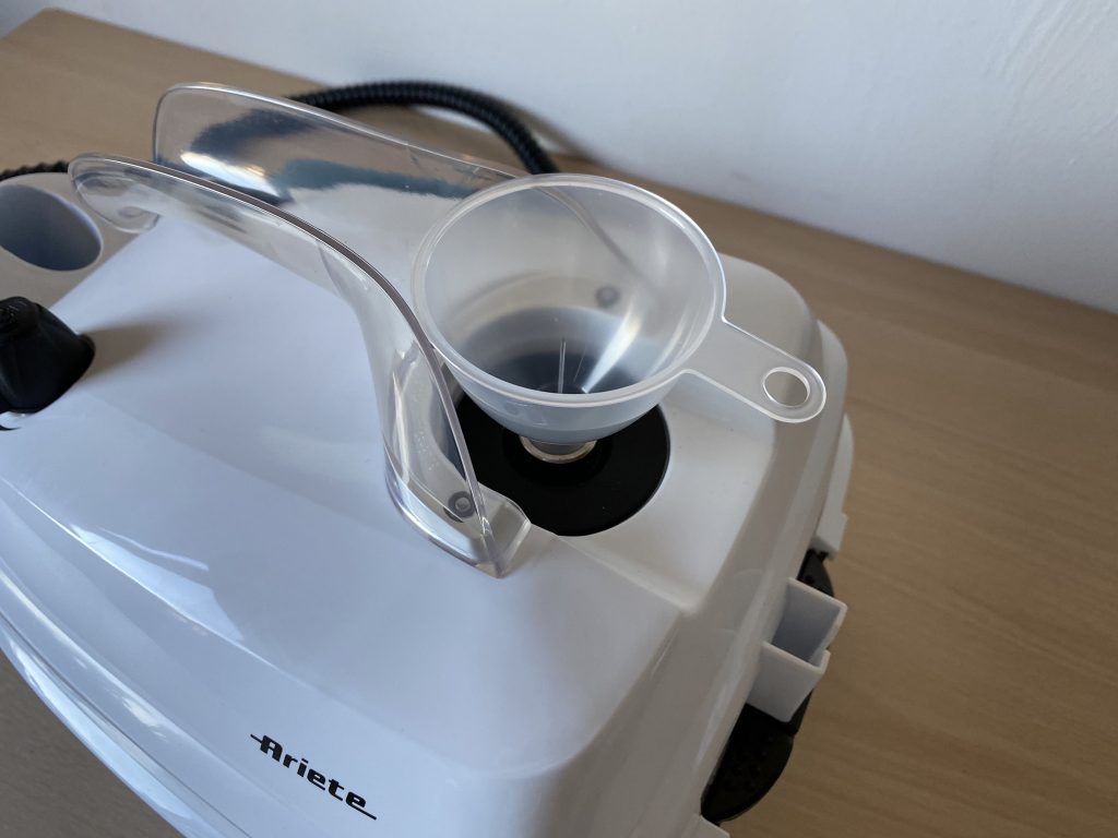 Ariete 4146 XVapor Deluxe Dampfreiniger Trichter im Wasserbehälter Einfüllstutzen
