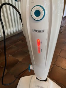 Leifheit CleanTenso 11910 Dampfreiniger beim Aufwärmen 1