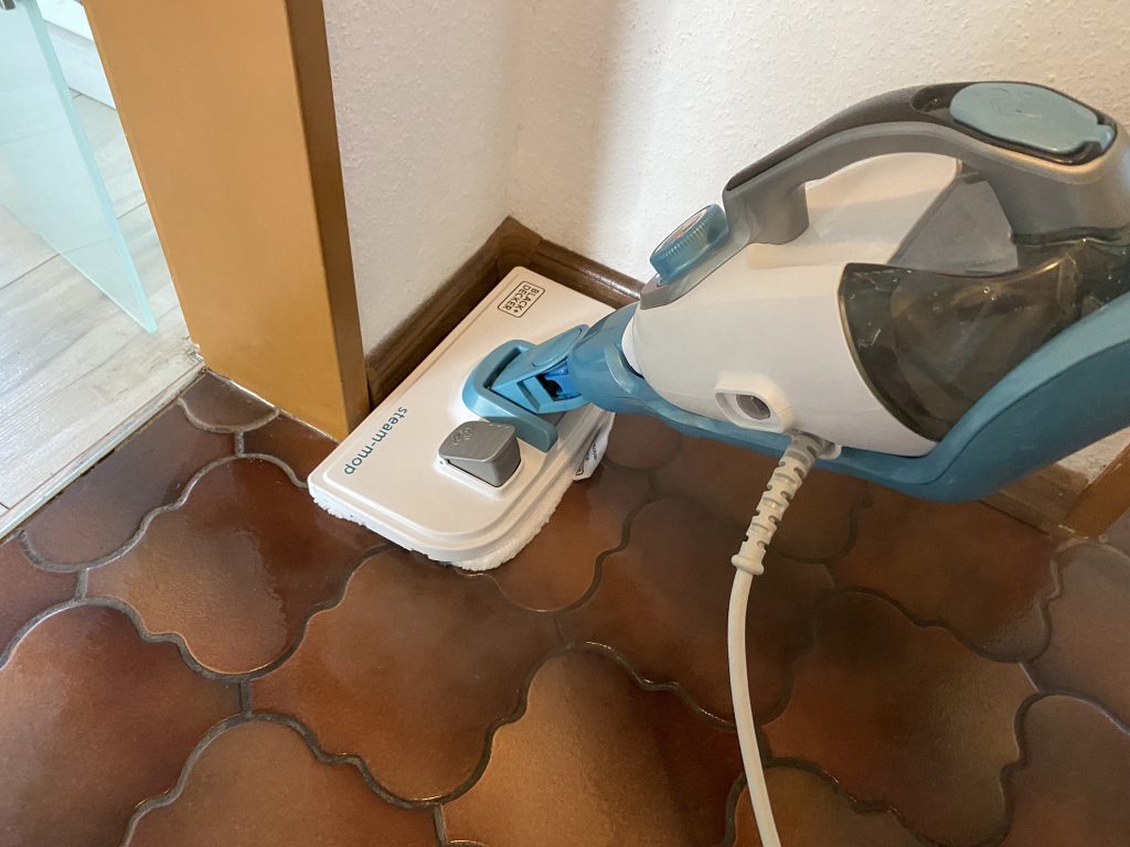 Black-Decker 17 in 1 FSMH1321JMD Dampfreiniger Reingung Ecke