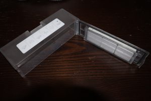 Dreame L10 Prime Saug- und Wischroboter Staubbehälter offen