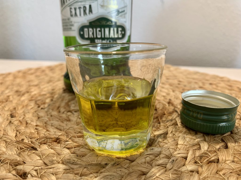 Bertolli Natives Olivenöl Extra Originale Olivenöl im Glas Nahaufnahme