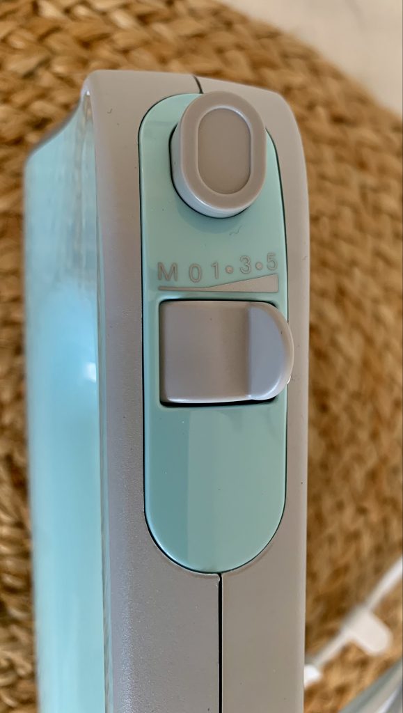 Bosch Styline MFQ40302 Handmixer Nahaufnahme Leistungsstufen