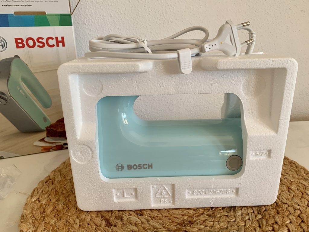 Bosch Styline MFQ40302 Handmixer ausgepackt mit Stoßschutz