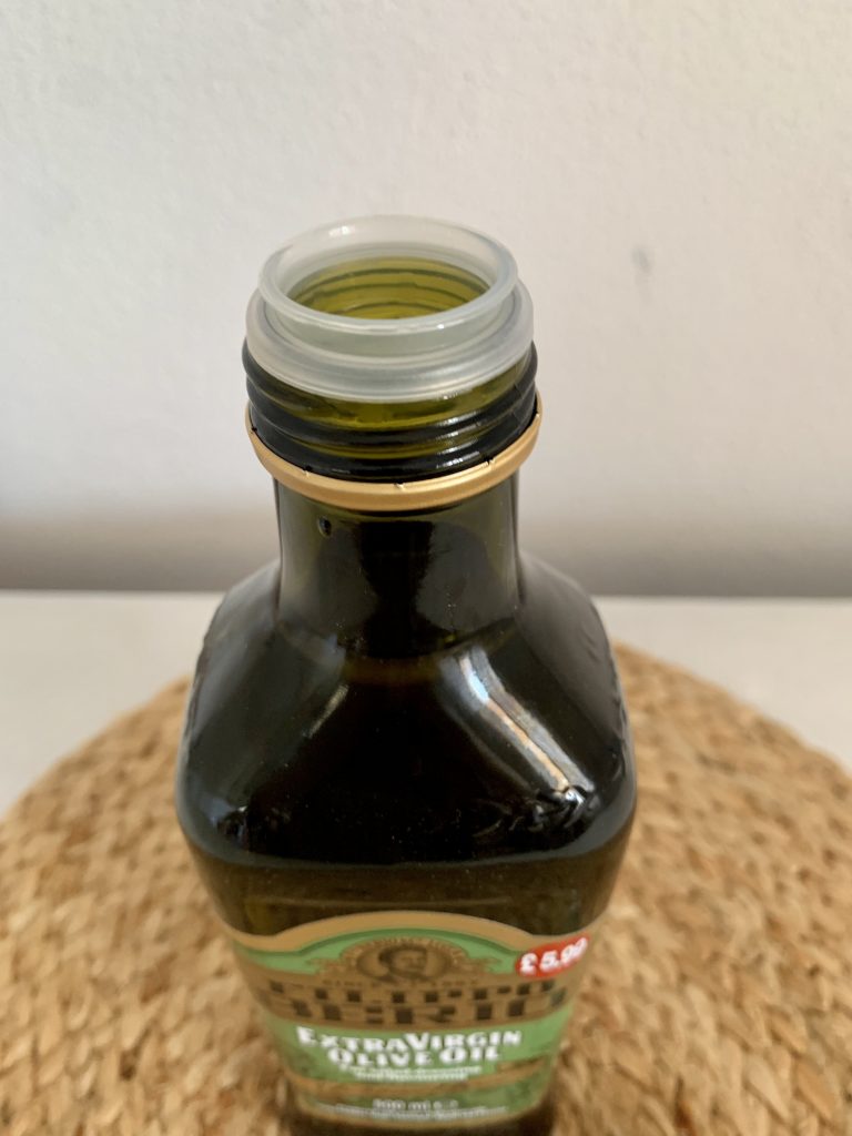 Filippo Berio Olio Natives Olivenöl extraNahaufnahme Ausgießer