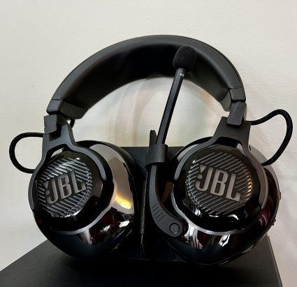 JBL Quantum 910 Headset Frontansicht