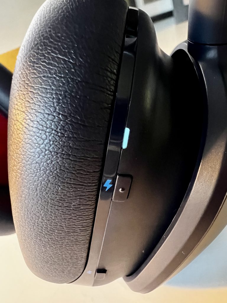 Logitech G Astro A30 Lightspeed Headset LED-Licht