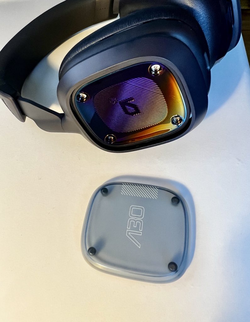Logitech G Astro A30 Lightspeed Headset mit Lautsprecher-Tag