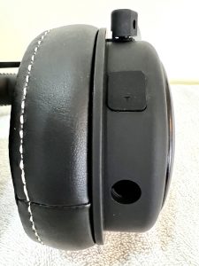 Sharkoon Skiller SGH50 Headset Ports mit Abdeckung