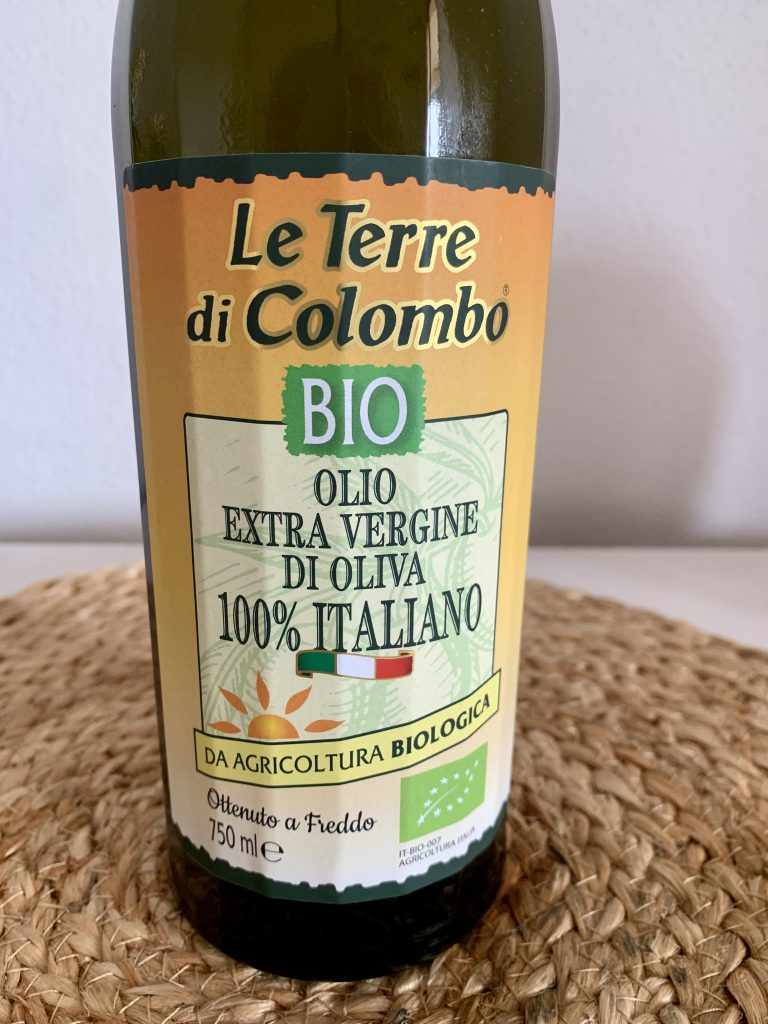 Le Terre di Colombo extra natives Bio-Olivenöl Nahaufnahme vorderes Flaschenetikett