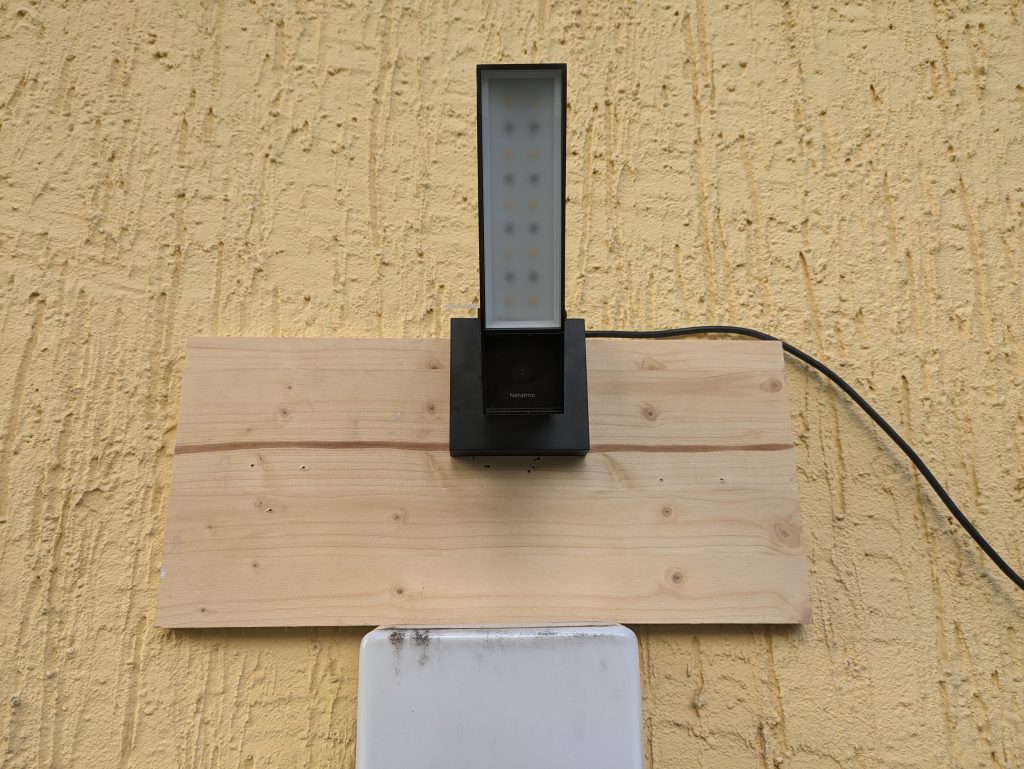 Netatmo Presence Überwachungskamera fertig montiert