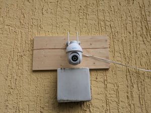 Owltron O1 Überwachungskamera fertig montiert