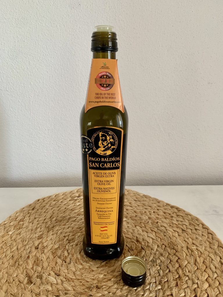 Pago Baldios San Carlos Natives Olivenöl extra geöffnete Flasche