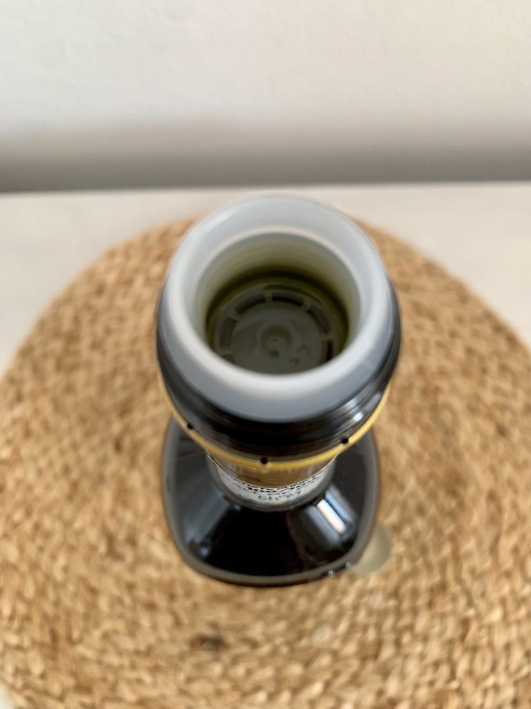 Reserva Familiar Castillo de Canena Picual Natives Olivenöl extra Augiesser Nahaufnahme von oben