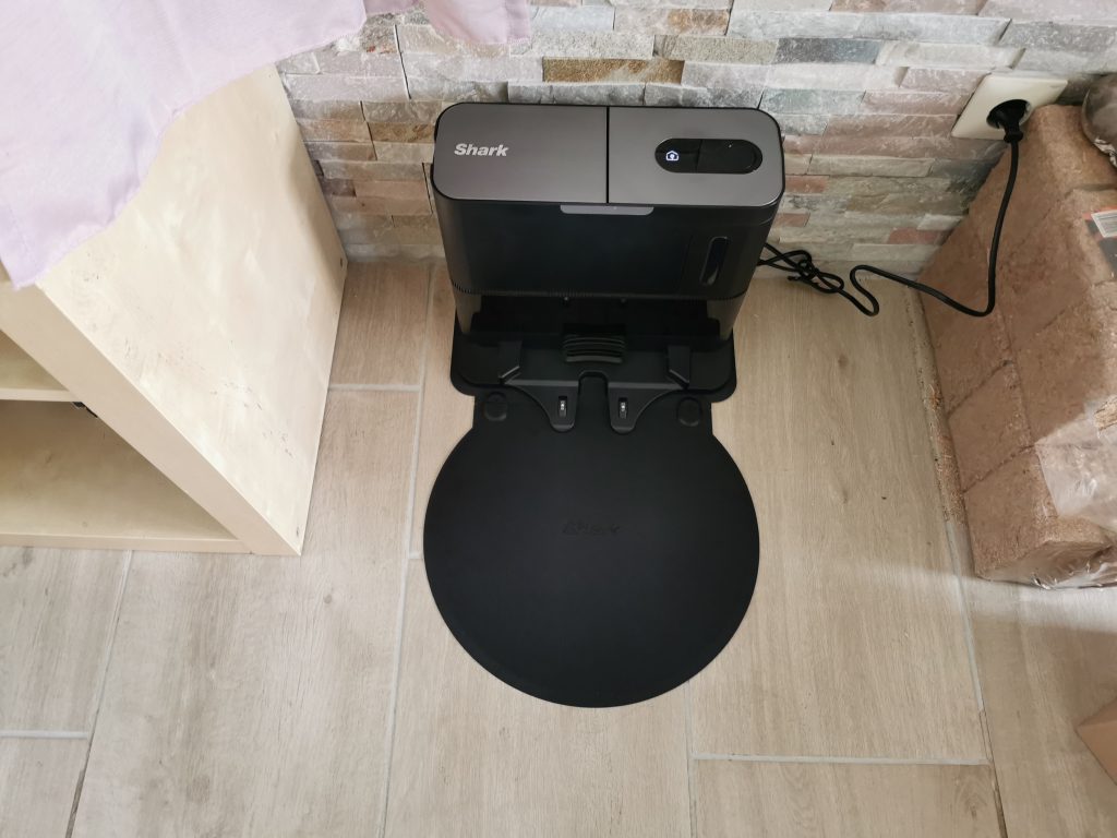 Shark AI Ultra 2-in-1 Saugroboter Absaugstation mit Matte