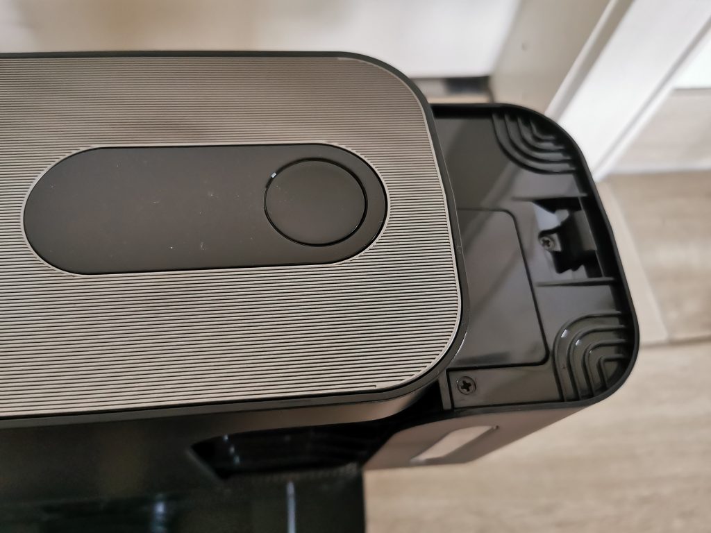 Shark AI Ultra 2-in-1 Saugroboter Staubbehälter entnahme