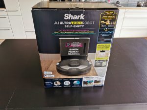 Shark AI Ultra 2-in-1 Saugroboter Verpackung vorn