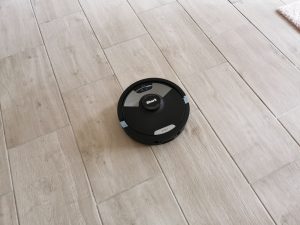 Shark AI Ultra 2-in-1 Saugroboter saugen Fliesen