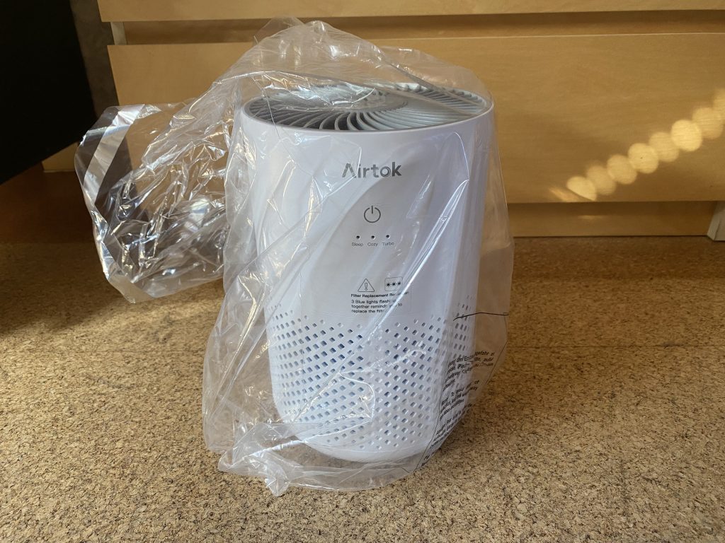 AIRTOK KQ-31 Luftreiniger ausgepackt