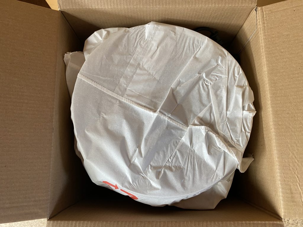 Shark HEPA Luftreiniger HP100EU in der Vepackung