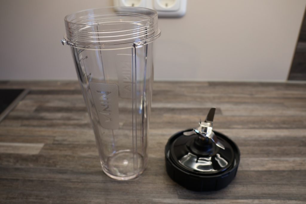Ninja BN750EU Standmixer Smoothiemaker offen