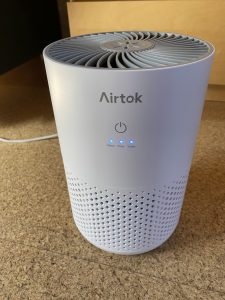 AIRTOK KQ-31 Luftreiniger im Betrieb