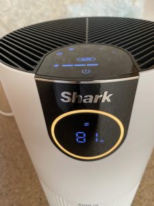 Shark HEPA Luftreiniger HP100EU im Betrieb schlechte Luftqualität