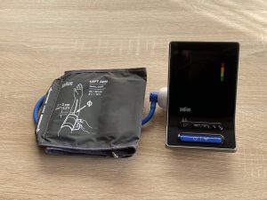 Braun ExactFit 3 Oberarm-Blutdruckmessgerätmit Manschette