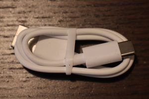 1More Fit S50 Kopfhörer Ladekabel