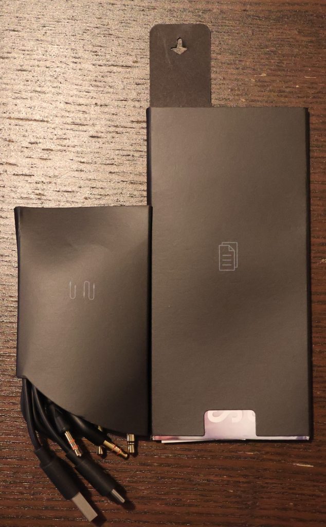 JBL Tour One M2 Kopfhörer Zubehör