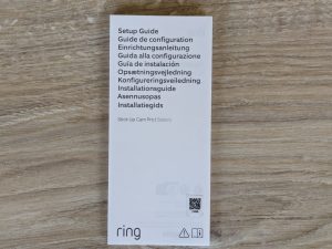 Anleitung der Ring Stick Up Cam Pro Überwachungskamera geschlossen