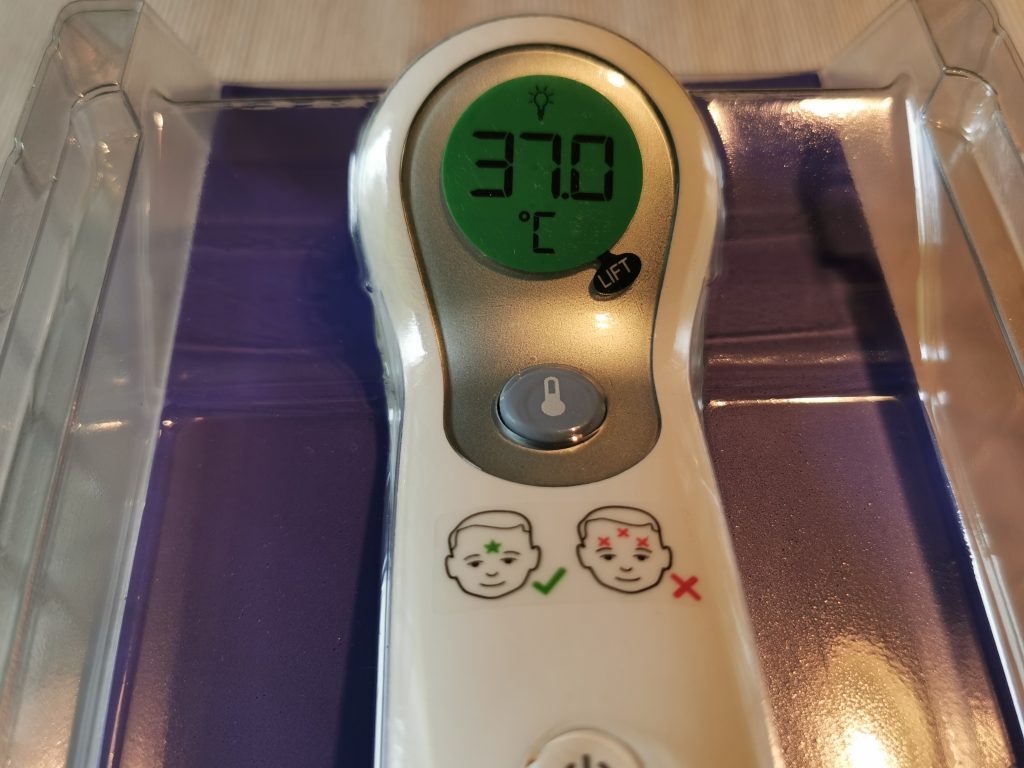 Braun BNT300 Stirnthermometer Innenverpackung Detail