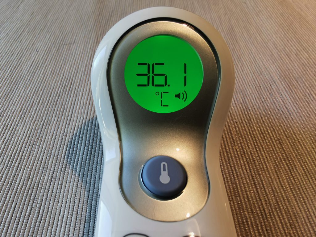Braun BNT300 Stirnthermometer Messwert beleuchtet