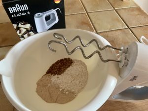 Braun Household HM5100WH Handmixer Vorbereitung Knetteig