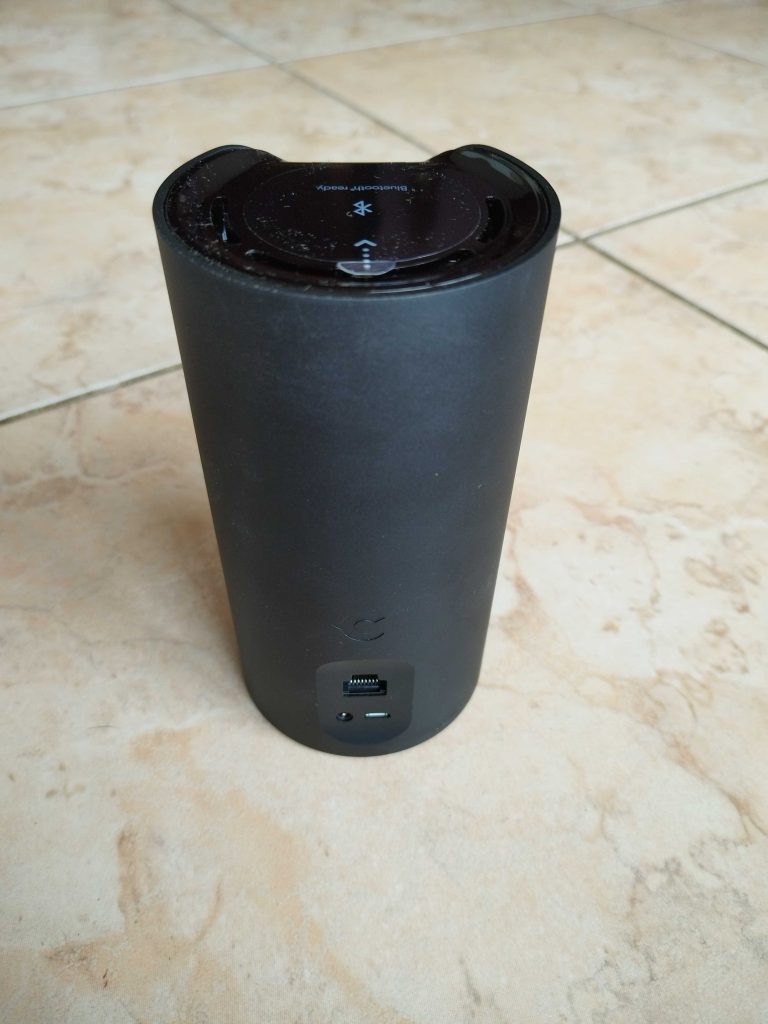 Canary Pro Überwachungskamera von hinten
