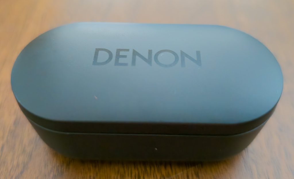 Denon PerL Pro Kopfhörer Ladecase