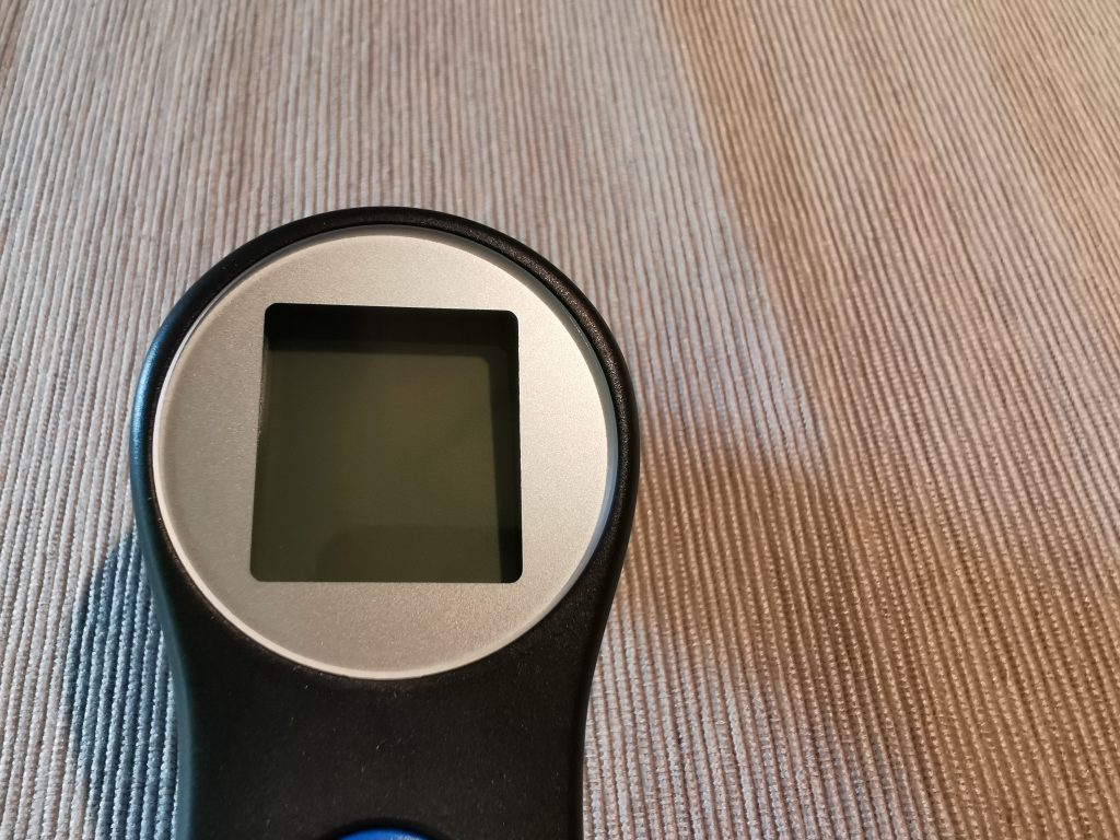 Femometer DET-306 Stirnthermometer Display ohne Folie