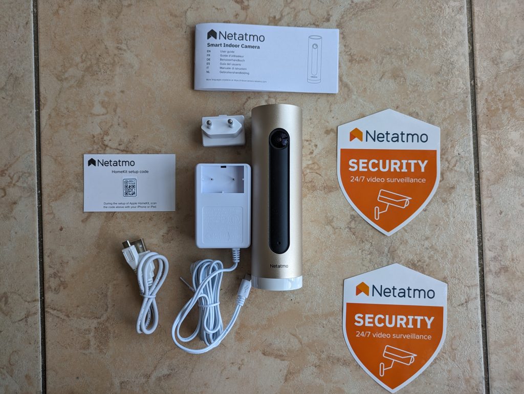 Gesamter Lieferumfang der Netatmo Welcome Überwachungskamera v3