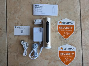 Gesamter Lieferumfang der Netatmo Welcome Überwachungskamera v3