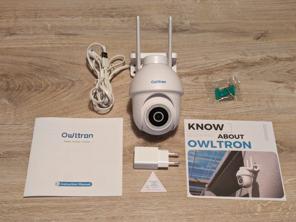 Gesamter Lieferumfang der Owltron O1 Überwachungskamera