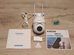 Gesamter Lieferumfang der Owltron O1 Überwachungskamera