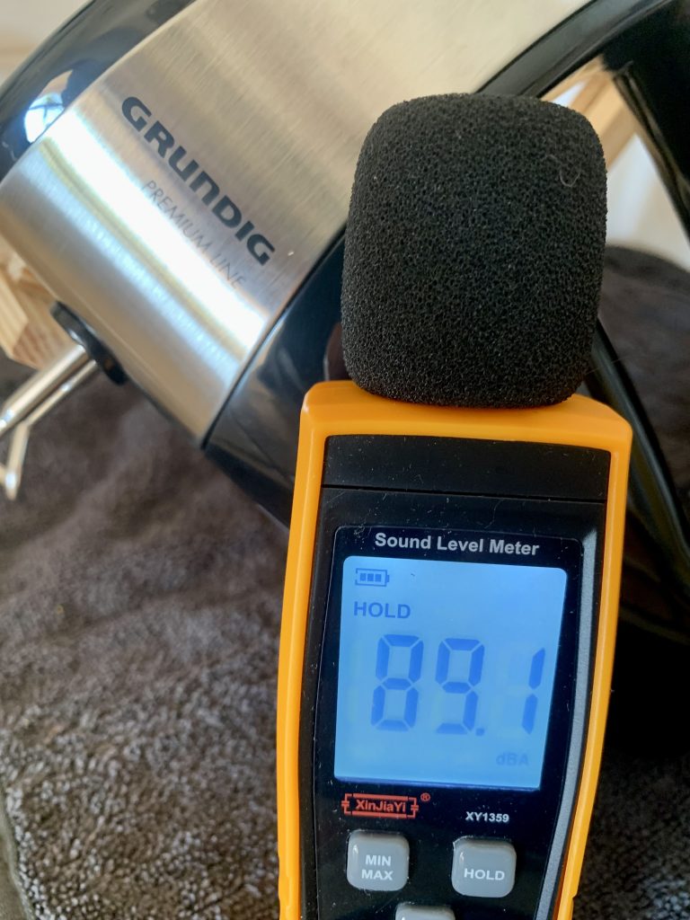Grundig HM 5040 Handmixer Lautstärke in Dezibel