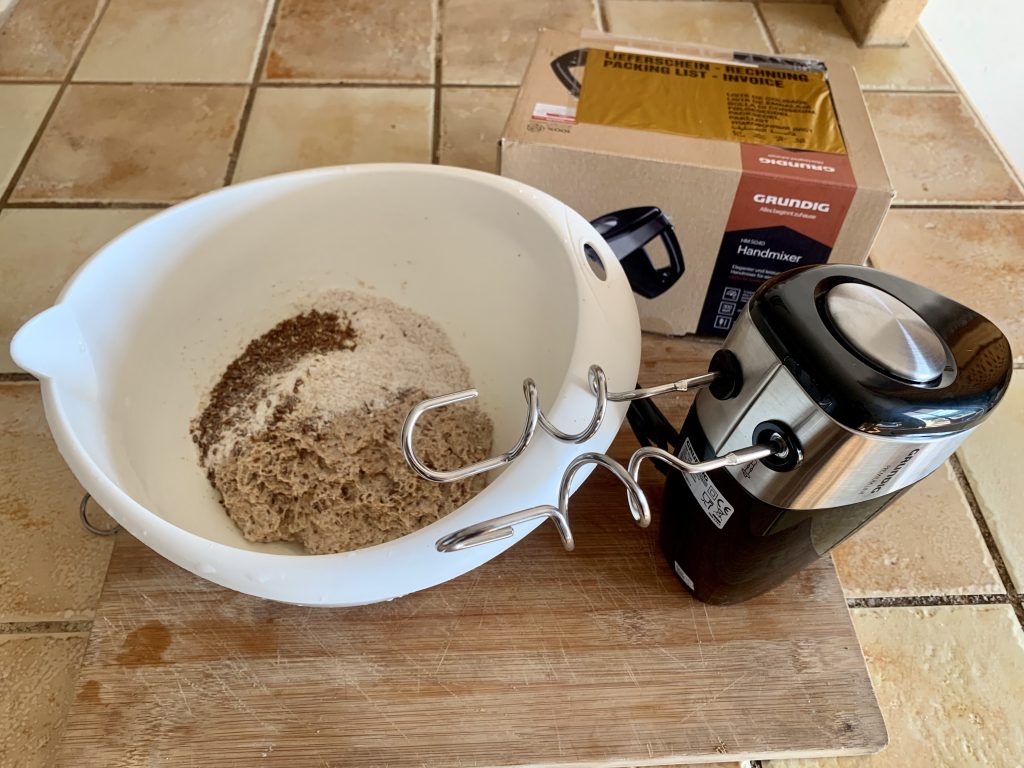 Grundig HM 5040 Handmixer Vorbereitung Brotteig