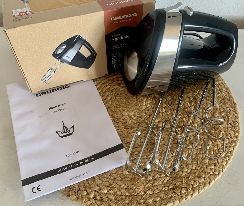 Grundig HM 5040 Handmixer ausgepackt mit Zubehör