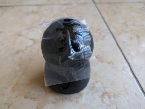 HiKam Q8 Überwachungskamera von vorne mit Folie