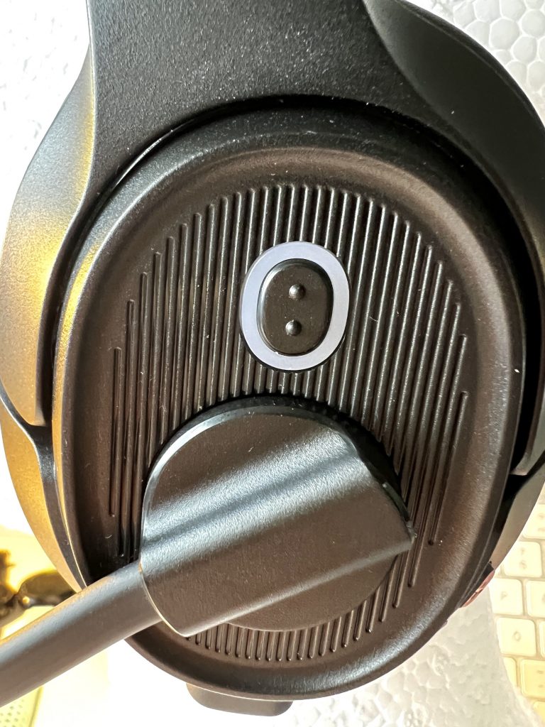 EKSA H6 Headset Busy-Taste aus