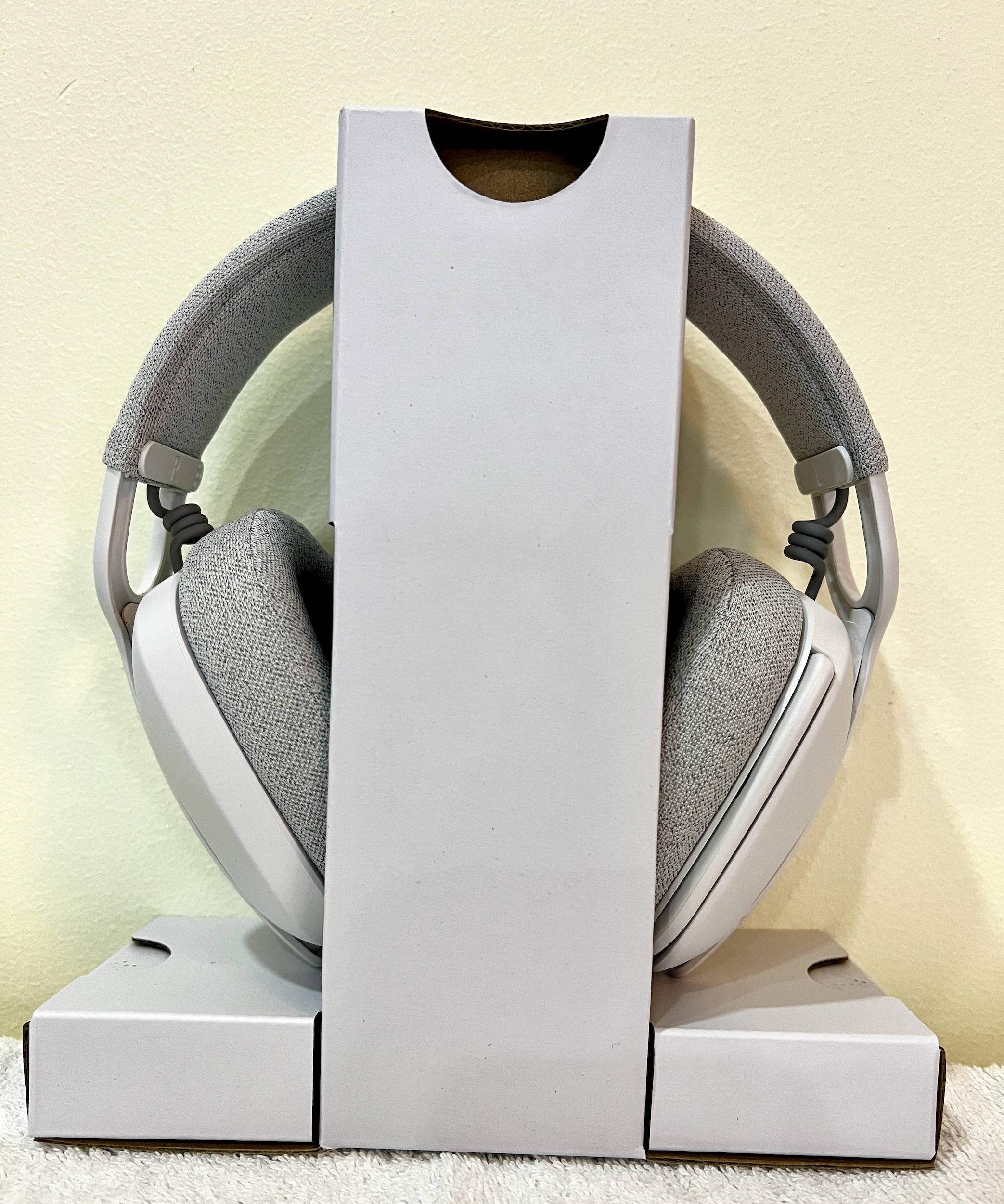 Logitech Zone Vibe 100 Headset Frontansicht
