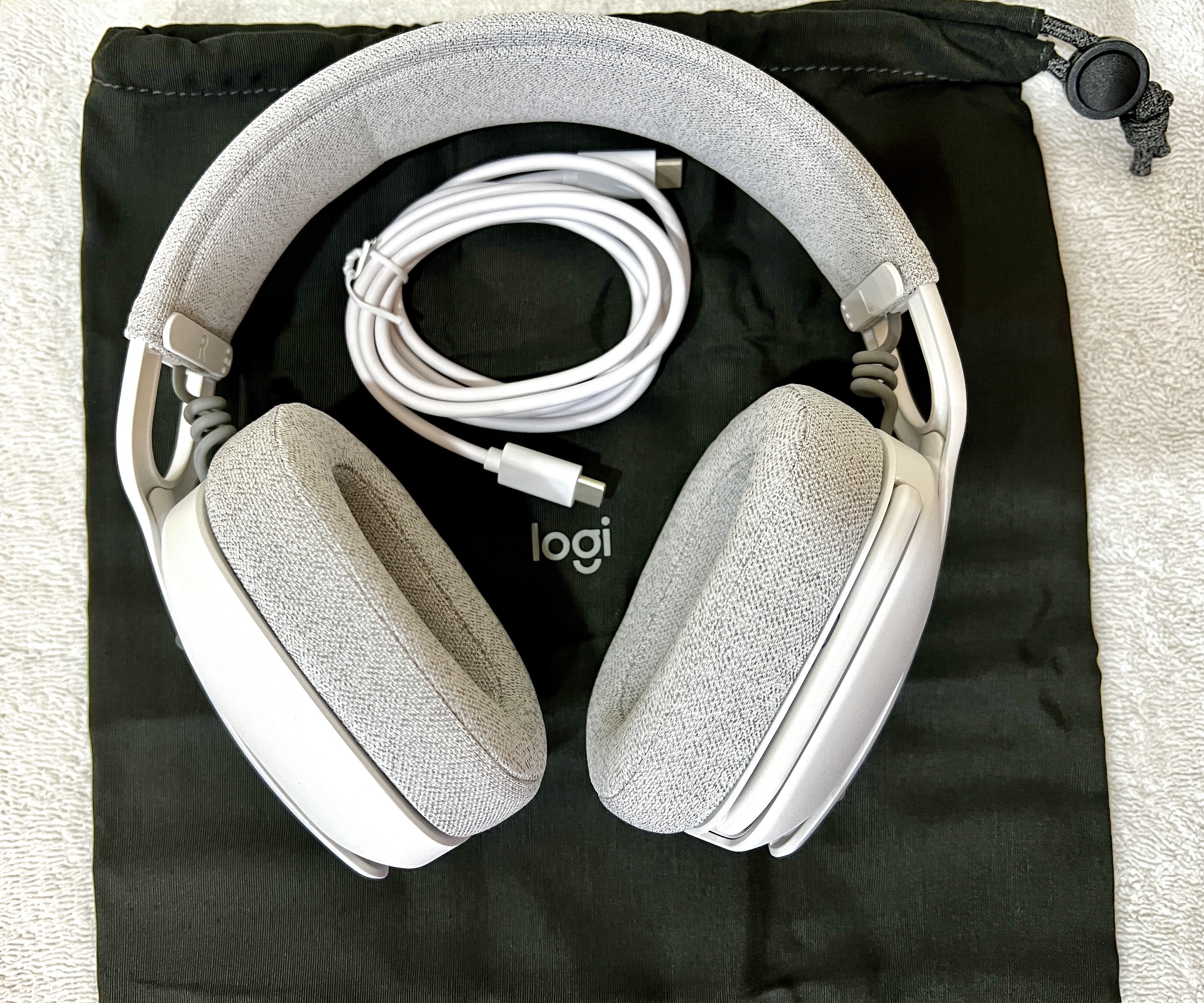 Logitech Zone Vibe 100 Headset Frontansicht
