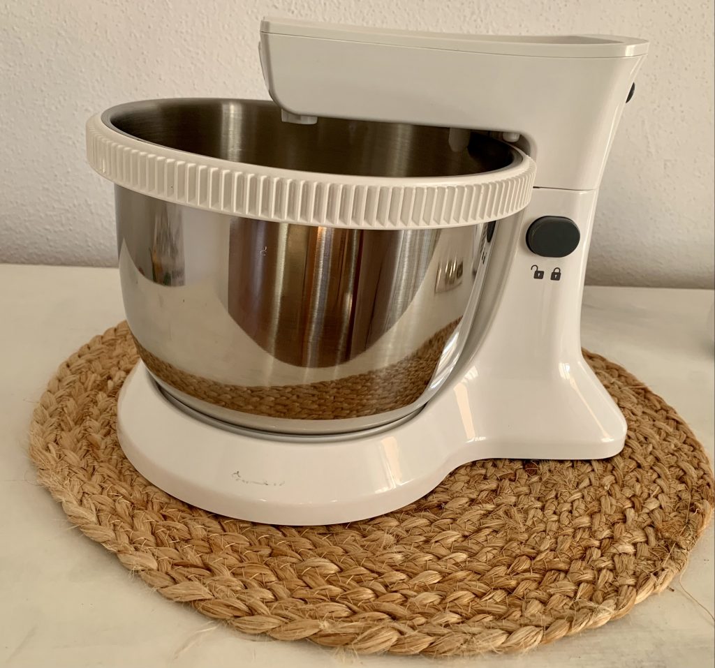 KENWOOD ‎HMP34.A0WH Handmixer Nahaufnahme Rührschüssel