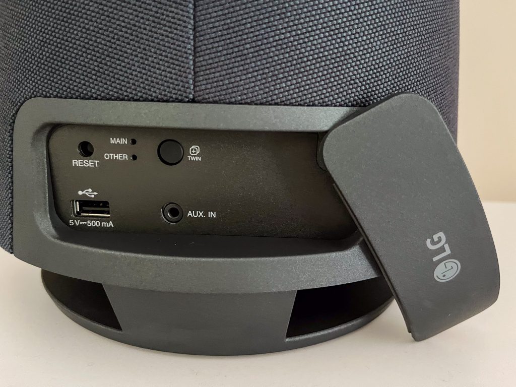 LG XBOOM 360 RP4G Bluetooth-Lautsprecher Anschlüsse